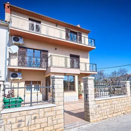 Appartement Andrea Del Mar Pula